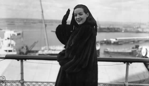 María Félix, de viaje.