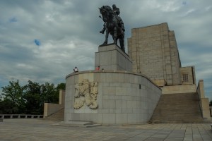 Estatua ecuestre de bronce de Jan Žižka, en la colina de Vítkov, Žižkov, Praga 3.