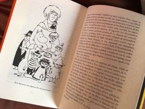 La escritora Tove Jansson con sus personajes.